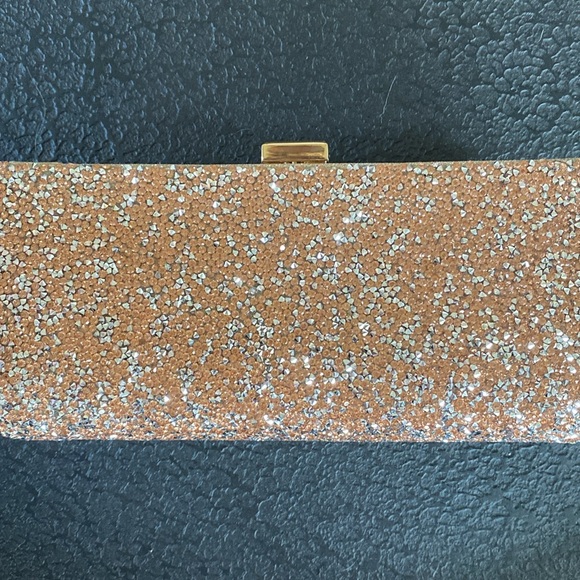Purse. Never used. Gold and silver. Smoke free home. Can be used as clutch. - Picture 2 of 5
